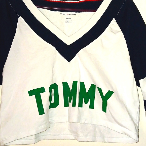 Tommy Hilfiger Crop Sweater - Picture 3 of 3